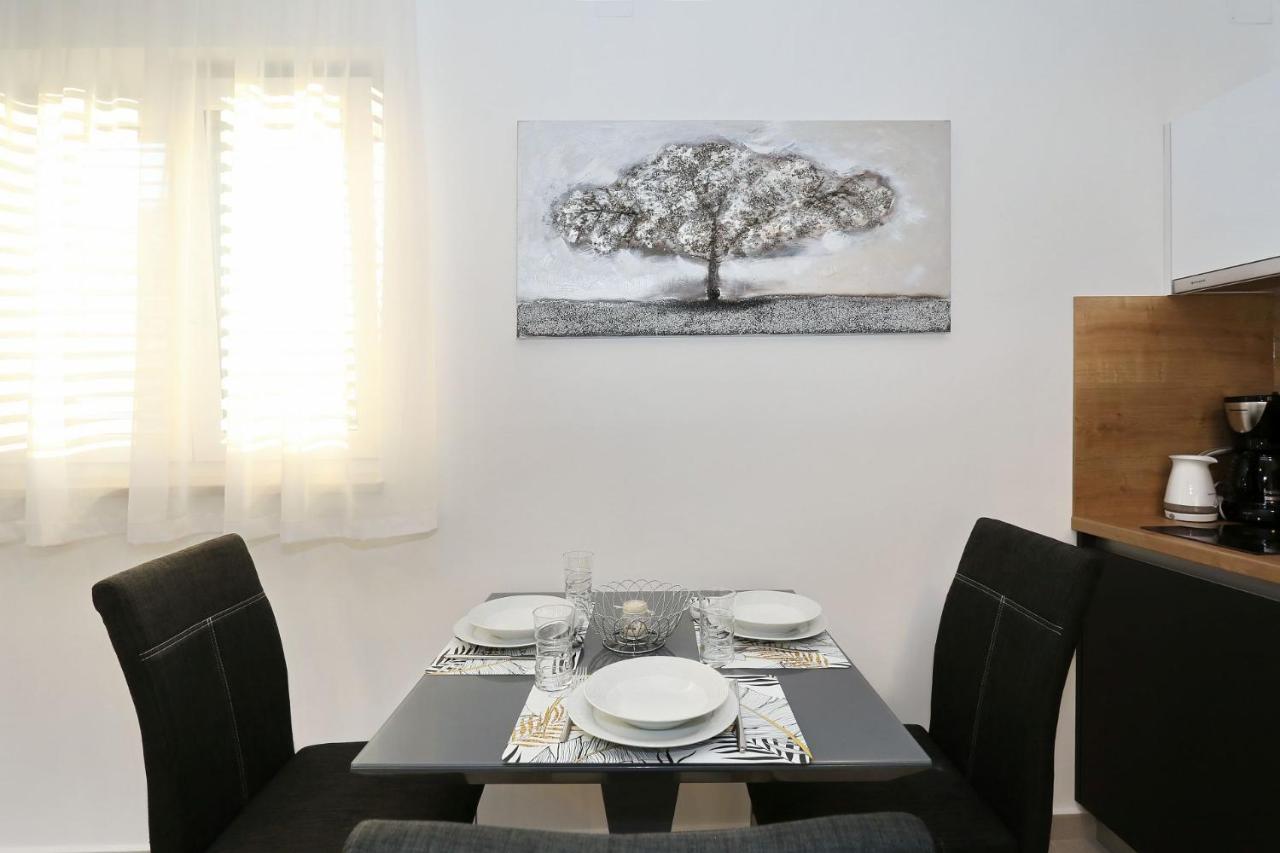 Villa Ankora 1 With Heated Pool 比奥格勒·纳·莫鲁 外观 照片