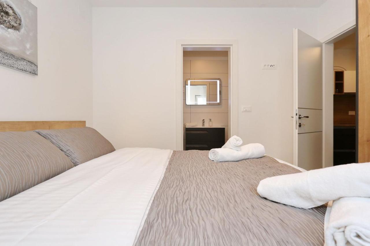 Villa Ankora 1 With Heated Pool 比奥格勒·纳·莫鲁 外观 照片