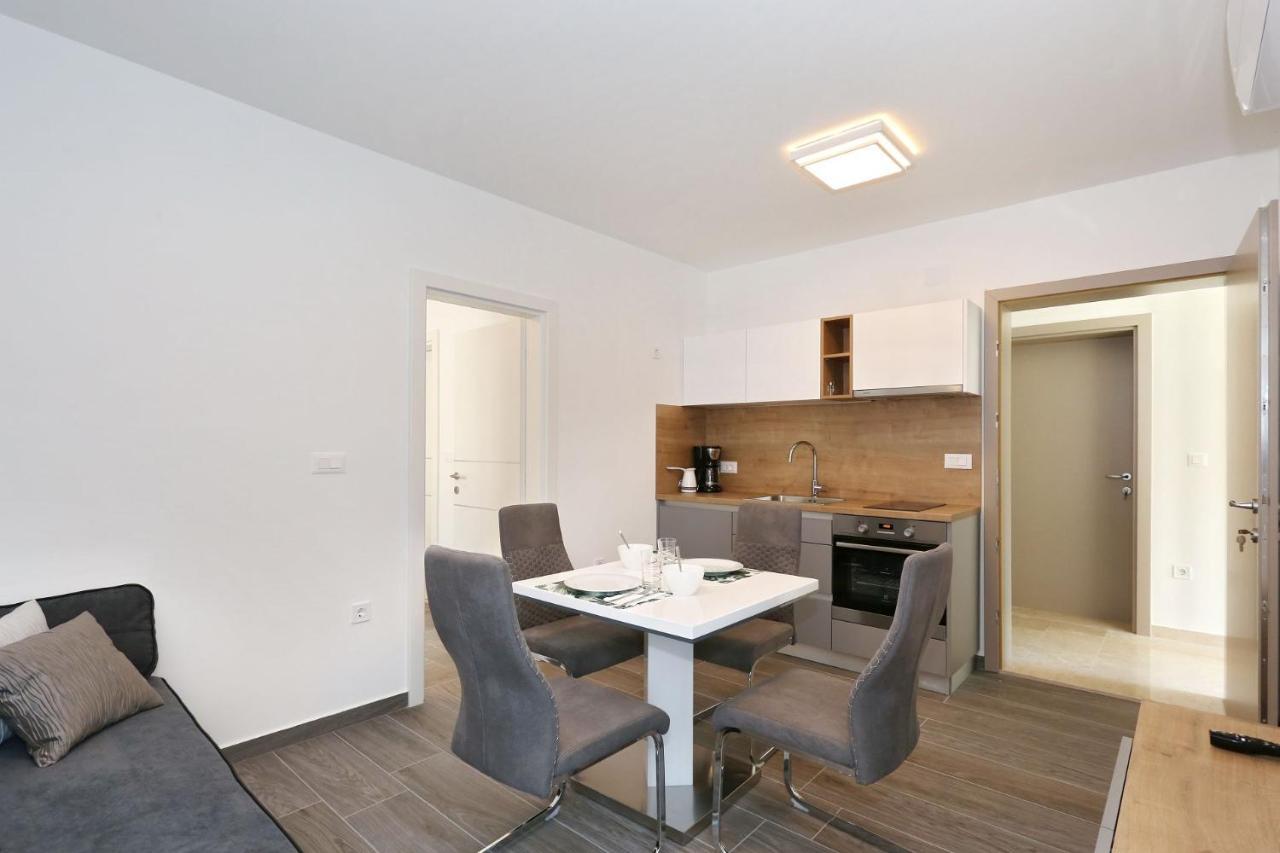 Villa Ankora 1 With Heated Pool 比奥格勒·纳·莫鲁 外观 照片