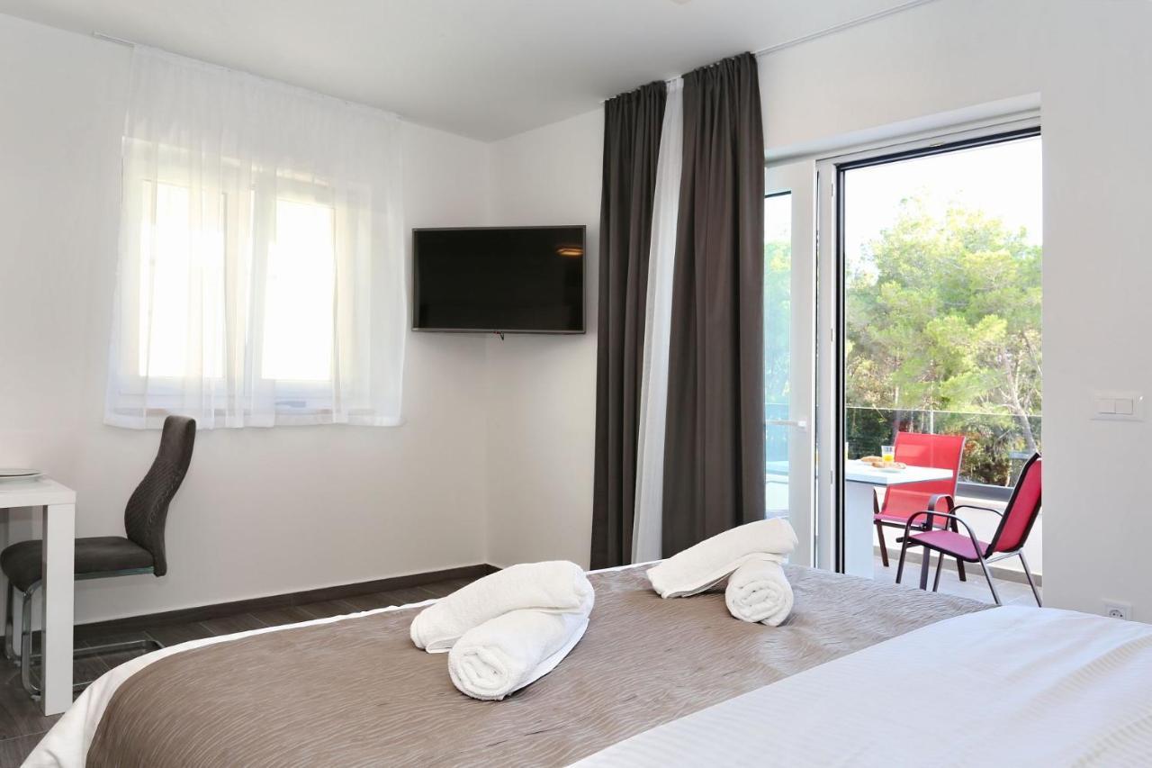 Villa Ankora 1 With Heated Pool 比奥格勒·纳·莫鲁 外观 照片