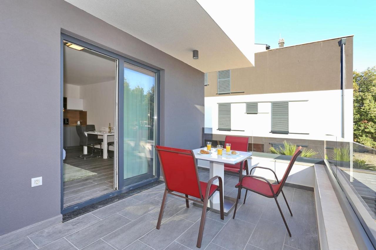 Villa Ankora 1 With Heated Pool 比奥格勒·纳·莫鲁 外观 照片