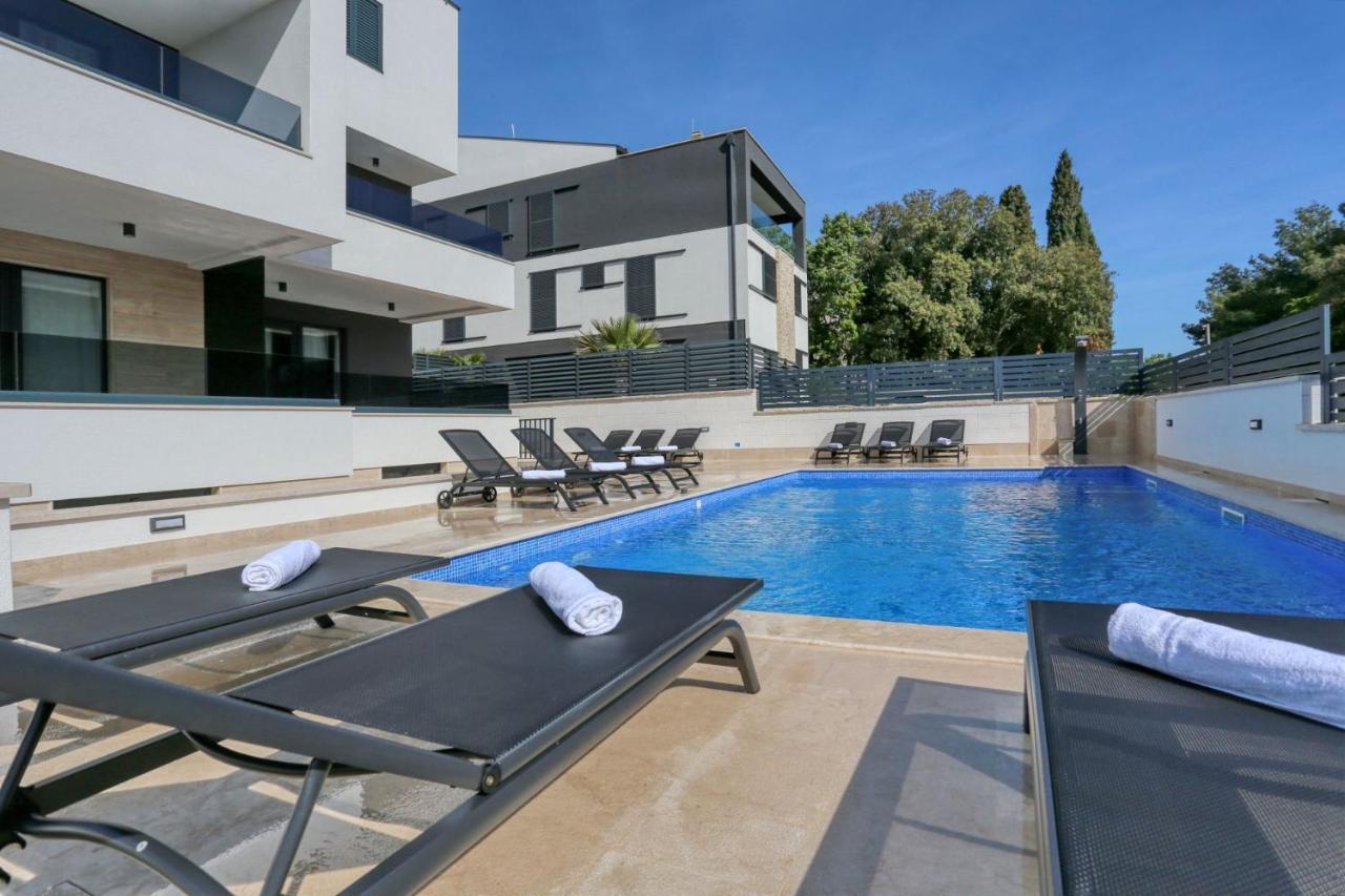 Villa Ankora 1 With Heated Pool 比奥格勒·纳·莫鲁 外观 照片