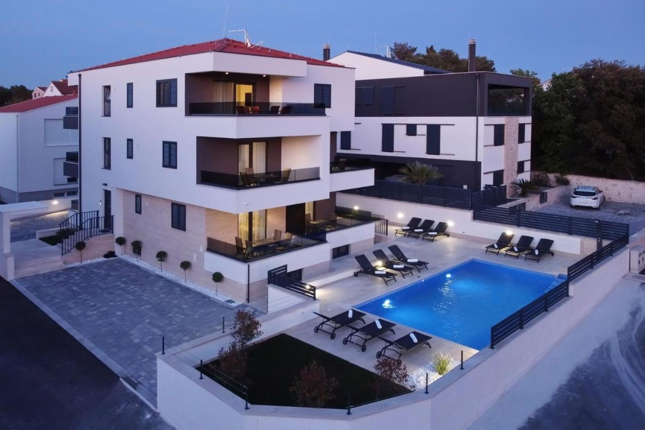 Villa Ankora 1 With Heated Pool 比奥格勒·纳·莫鲁 外观 照片
