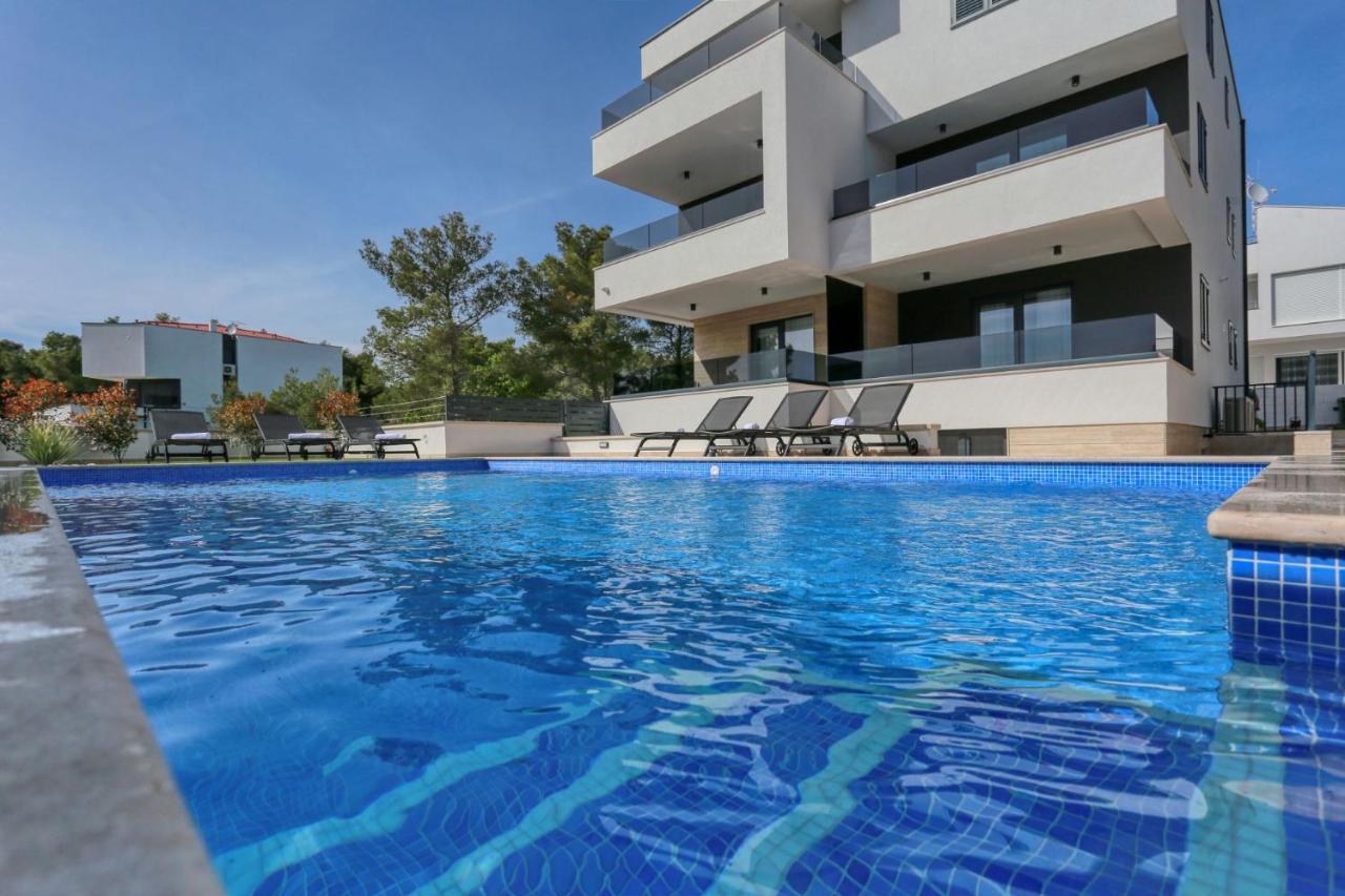Villa Ankora 1 With Heated Pool 比奥格勒·纳·莫鲁 外观 照片