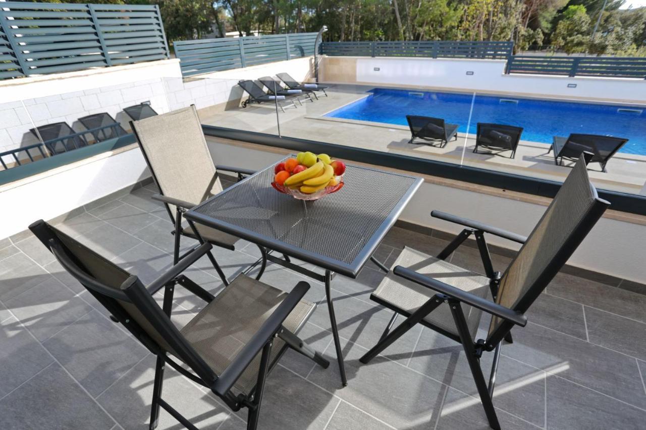 Villa Ankora 1 With Heated Pool 比奥格勒·纳·莫鲁 外观 照片